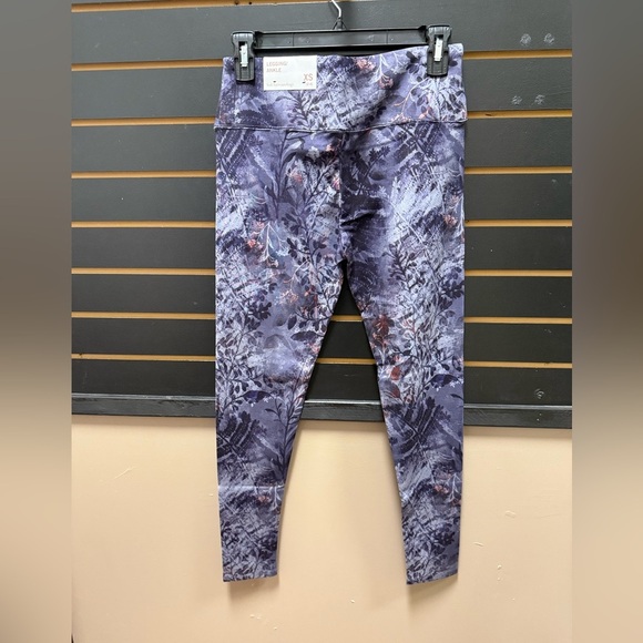 Soft Surroundings Purple Botanical Ankle Leggings NWT – XS Stretch Comfort - Picture 3 of 3